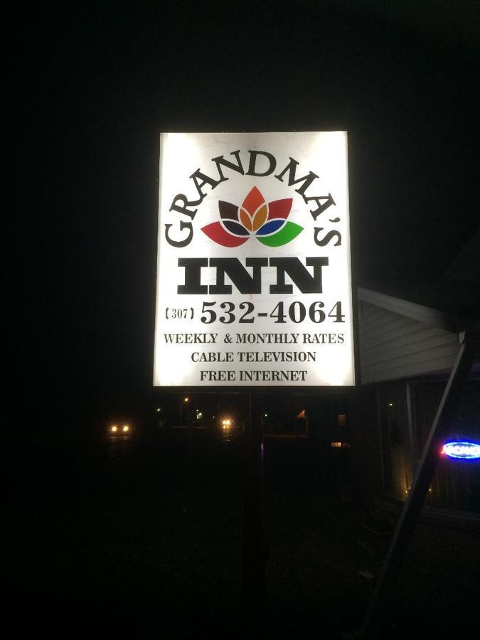 Grandmas Inn Торингтън Екстериор снимка